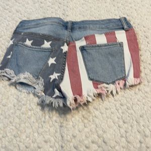 Mossimo Flag shorts
